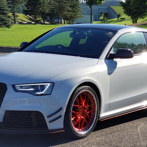 RS5 クーペ B8