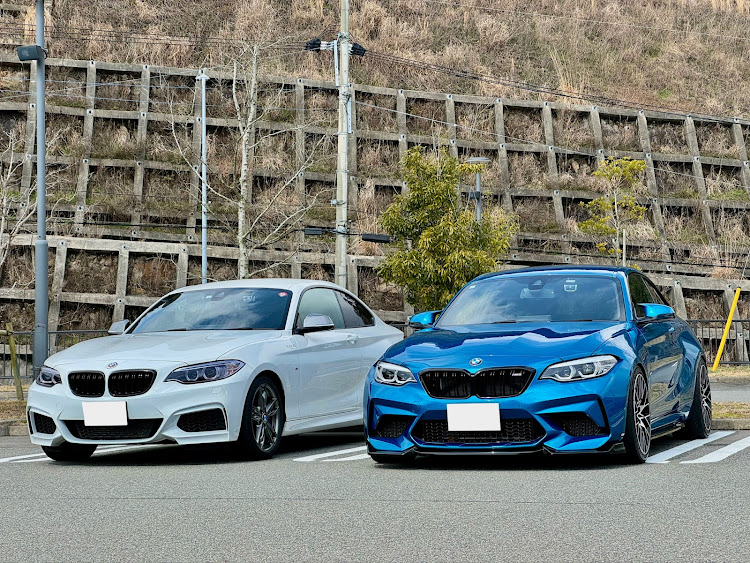 M2のBMW・2シリーズコラボ・M235i・3月は新しい出会いの月らしい・来週も楽しみに関するカスタム事例の投稿画像1枚目