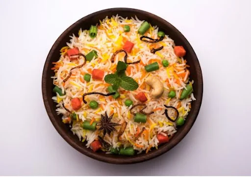 Veg Pulao With Raita