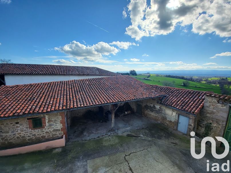 Vente ferme 5 pièces 140 m² à Cottance (42360), 209 000 €