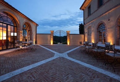 Villa avec piscine et jardin 3