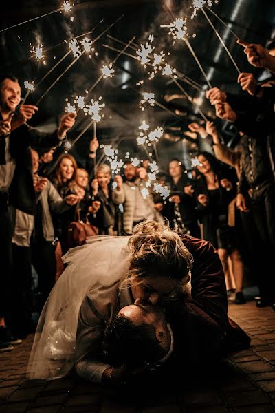 Photographe de mariage Aleksandr Osadchiy (osadchyiphoto). Photo du 6 décembre 2019