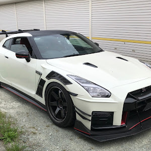 NISSAN GT-R R35