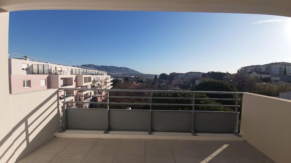 Location  appartement 3 pièces 57 m² à La Seyne-sur-Mer (83500), 853 €