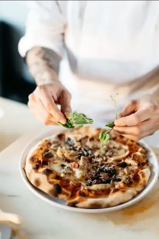 Mushroom Cheese Pizza