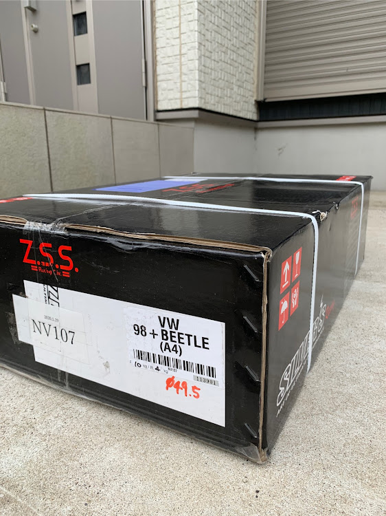 ニュービートル カブリオレの車高調整・足回り骨折・純ベタ・Silver'sRacing・Z.S.S.に関するカスタム事例の投稿画像3枚目