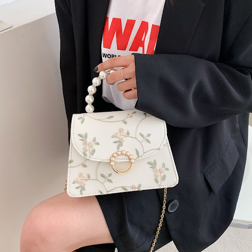Title 7, Womens Chain Shoulder Bag Pearl Crossbody, a s...