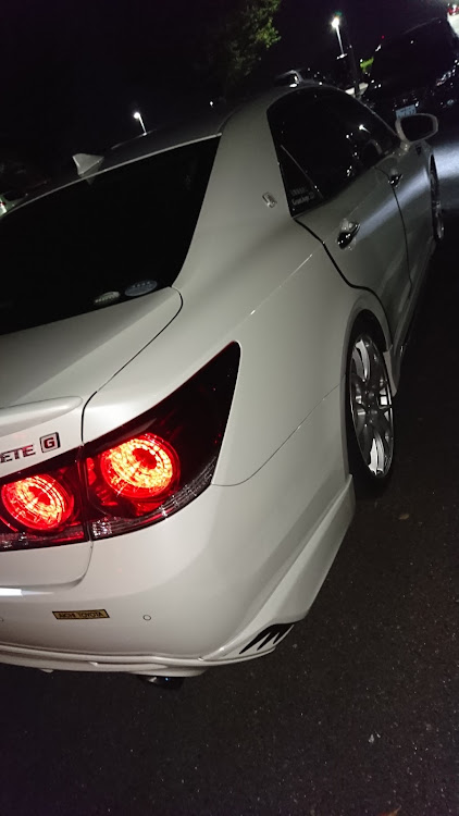 クラウンアスリートの中秋の名月・病院の駐車場・三洋堂書店・Grant.hope223・210special☆に関するカスタム事例の投稿画像6枚目