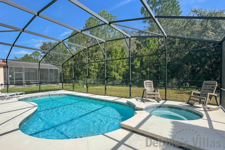 Vacation villa in Kissimmee with a private pool and spa