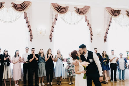 Fotógrafo de casamento Artem Mishenin (mishenin). Foto de 14 de agosto 2019