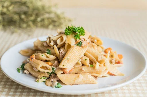 Veg White Sauce Pasta