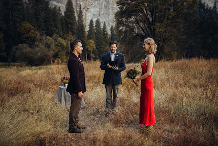 Wedding photographer Stasvira Pohaichuk (photostream). Photo of 29 December 2023