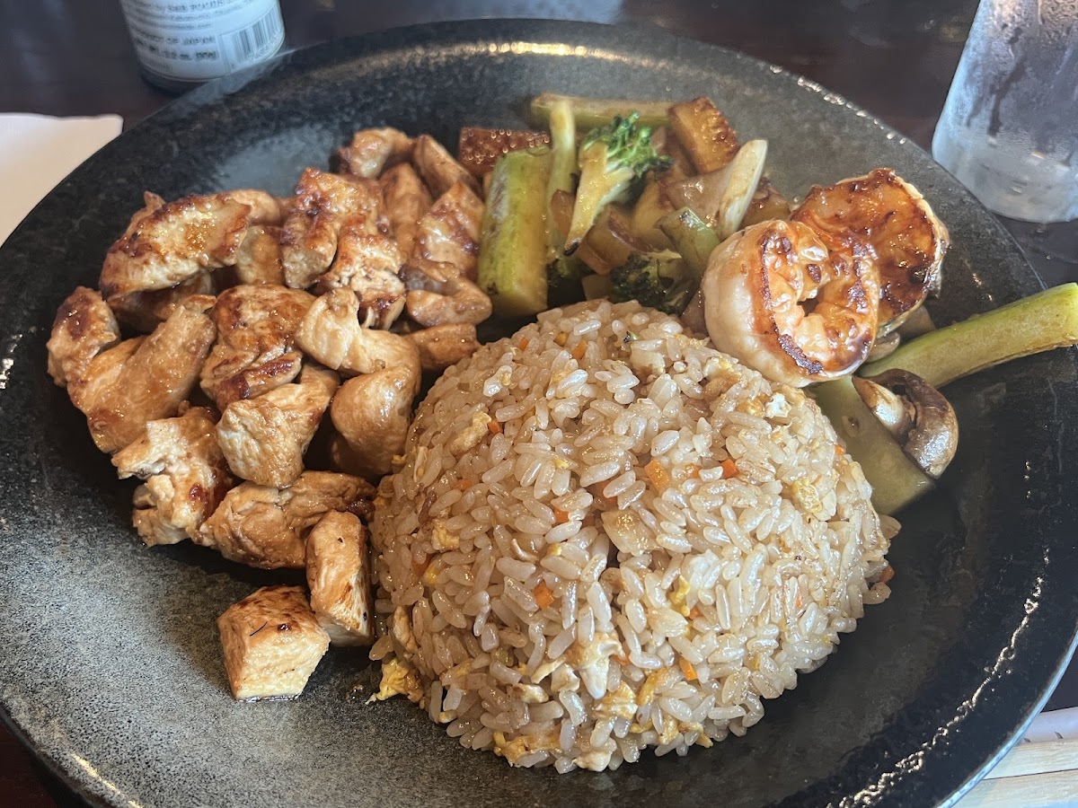 Chicken hibachi with fried rice