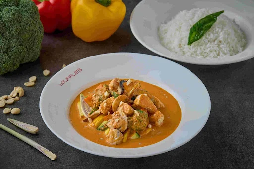 Thai Red Curry With Rice (Chicken)