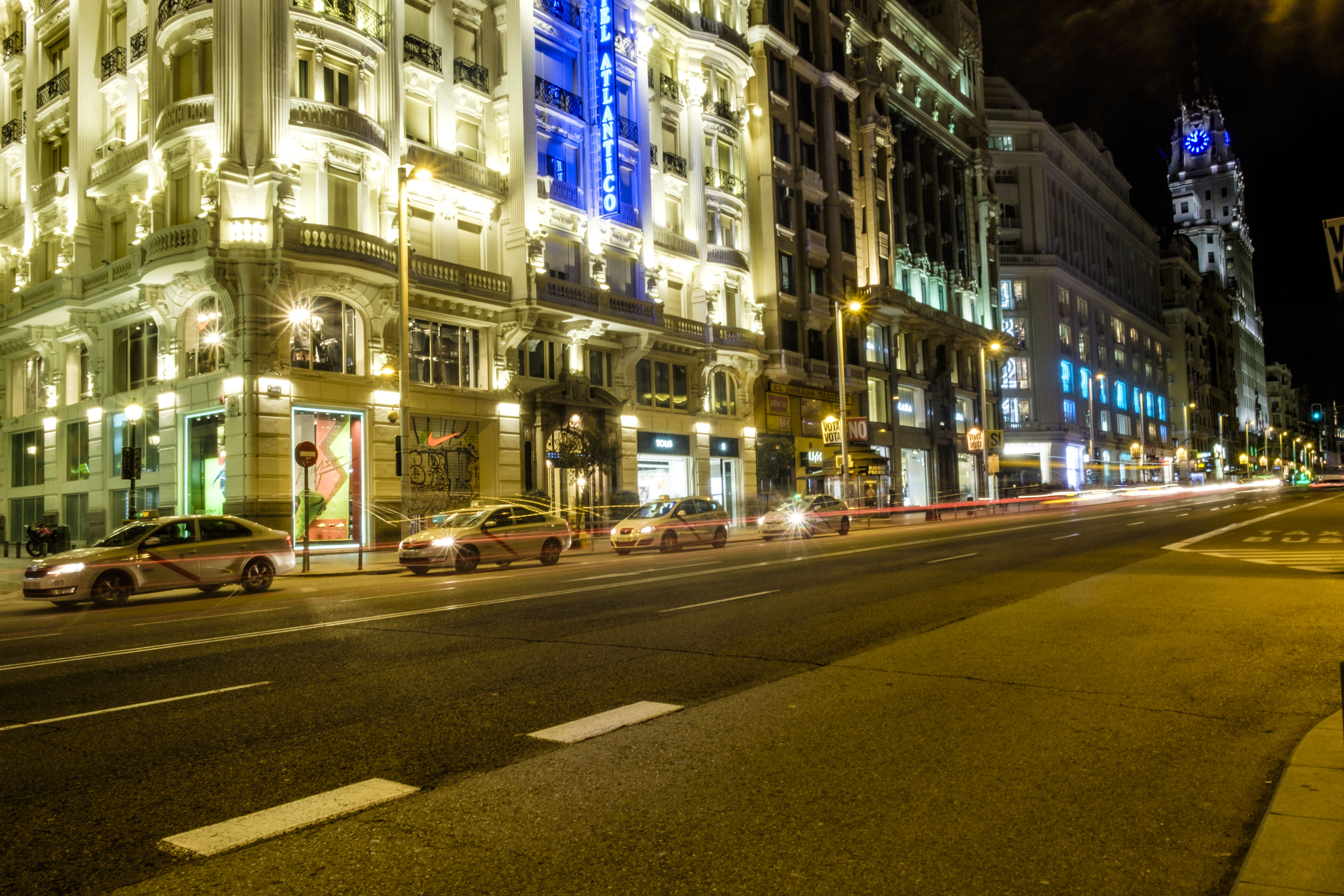 Madrid, Gran Via di giuseppe_astarita