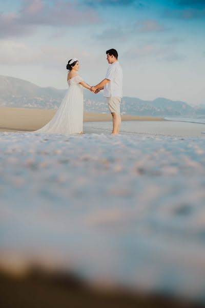 Wedding photographer Brian Mena (anemnairb). Photo of 13 February 2022