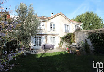 maison à Les Clayes-sous-Bois (78)