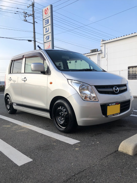 AZ-ワゴンの6J・鉄チンホイール・高速有鉛・純正流用・ツライチ？に関するカスタム事例の投稿画像1枚目