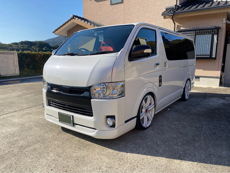 ハイエースバンのken1works.・洒落屯車・ハイエース乗りと繋がりたい・室内清掃・ドライブしたいに関するカスタム事例の投稿画像1枚目