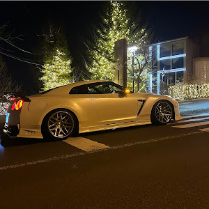 NISSAN GT-R R35