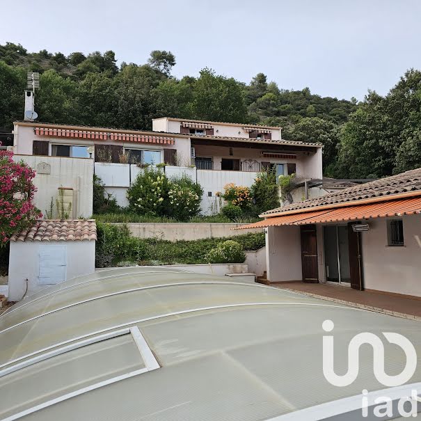 Vente maison 8 pièces 227 m² à Oraison (04700), 479 000 €