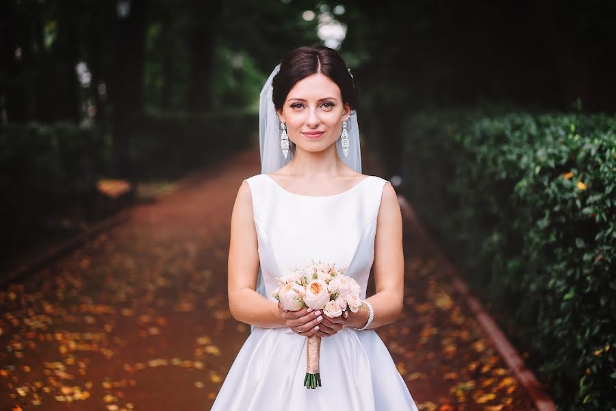 Wedding photographer Mikhail Pivovarov (stray). Photo of 10 January 2019