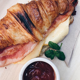 Bacon, Egg & Cheese Croissant