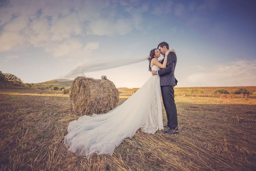 結婚式の写真家Ivaylo Nachev (ivaylonachev)。2018 10月19日の写真