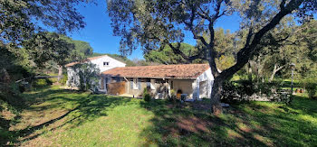 maison à Roquebrune-sur-Argens (83)