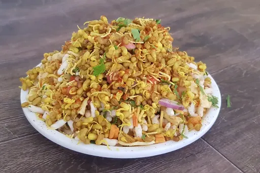 Matki Bhel