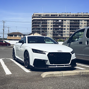 TT RS クーペ A6