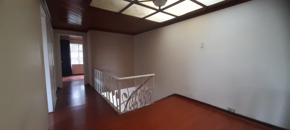 Casa En Venta - La Soledad, Bogota