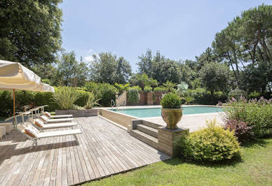 Villa with pool 4