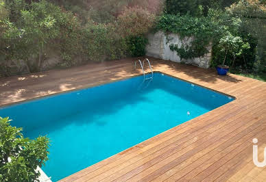 House with pool and terrace 4