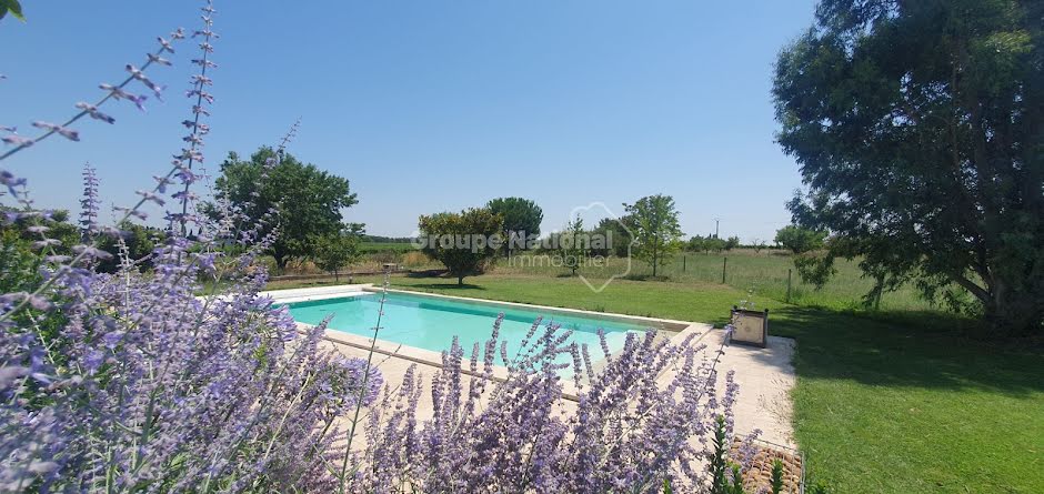 Vente villa 10 pièces 339.82 m² à Nimes (30000), 1 250 000 €