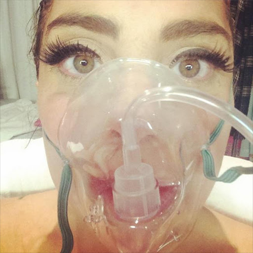 Lady Gaga in hospital (c) Twitter