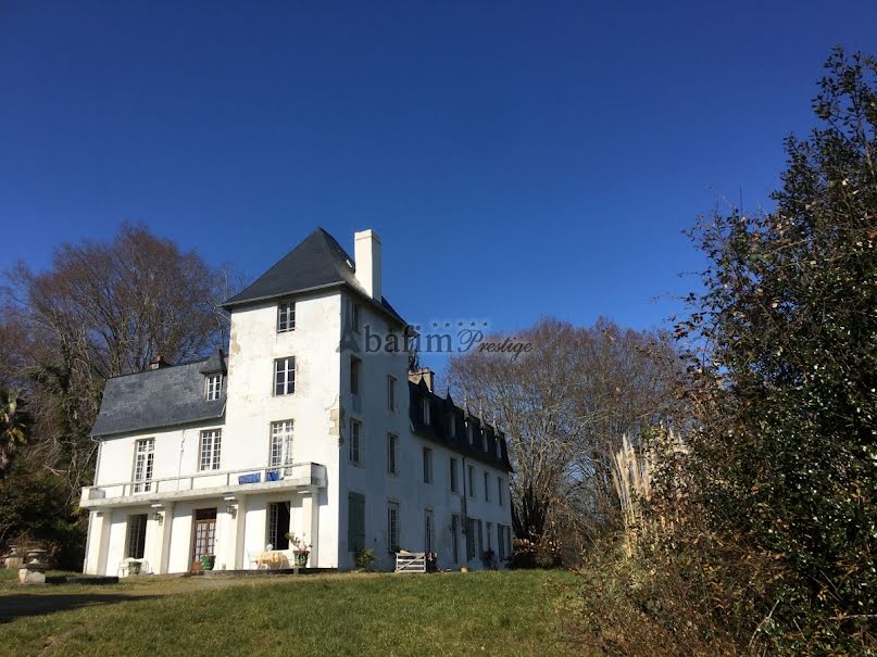 Vente château 25 pièces 1200 m² à Pau (64000), 1 050 000 €