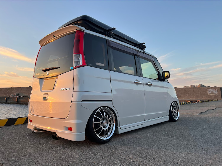 パレットのパレットMK21S・ワンオフマフラー・低そうで低くない少し低い車・春ですね・3月もよろしくお願いしますに関するカスタム事例の投稿画像2枚目