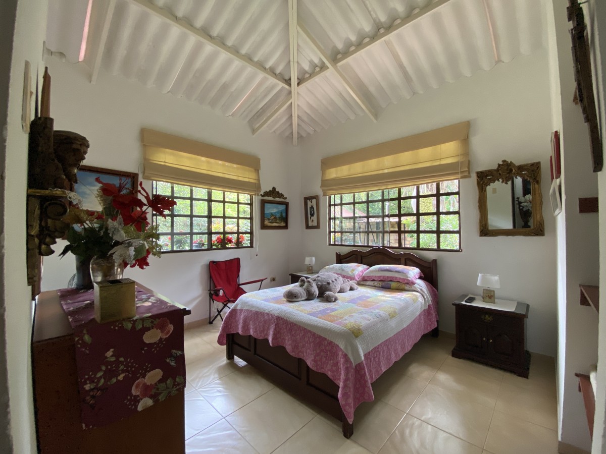 Finca En Venta - Mesitas Del Colegio, Mesitas