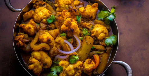 Aloo Gobhi Dum