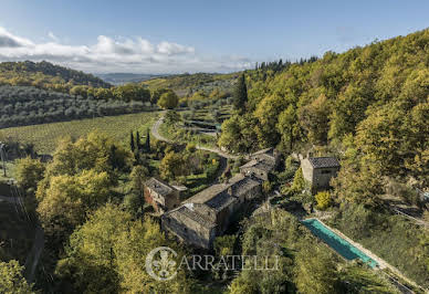 Corps de ferme avec jardin et piscine 4