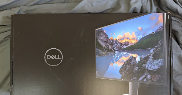 [開箱] DELL U2720Q 開箱