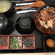 雞三和親子丼(南京東路店)