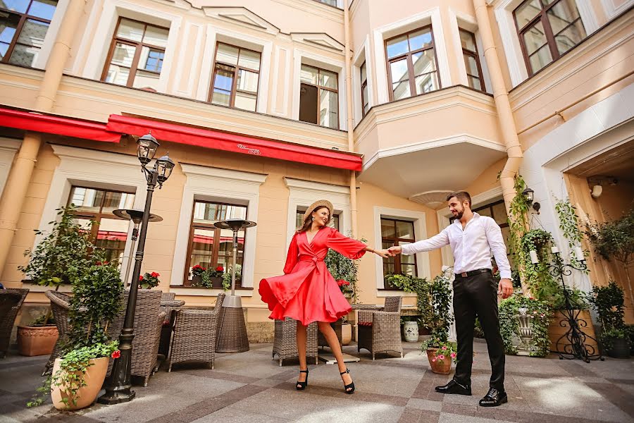 Φωτογράφος γάμων Liza Anisimova (liza-a). Φωτογραφία: 28 Ιουνίου 2019