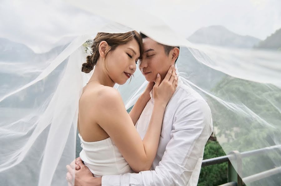 Fotógrafo de casamento Yurii Vladimirov (vladimirov). Foto de 24 de fevereiro