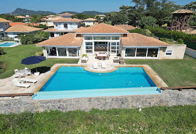 House with pool 4