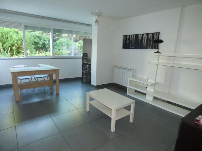 Location  appartement 1 pièce 26 m² à Nimes (30000), 499 €