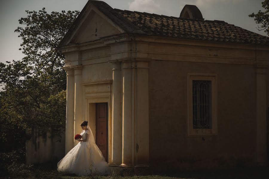 結婚式の写真家Francesco Tagarelli (fratag)。2019 6月27日の写真