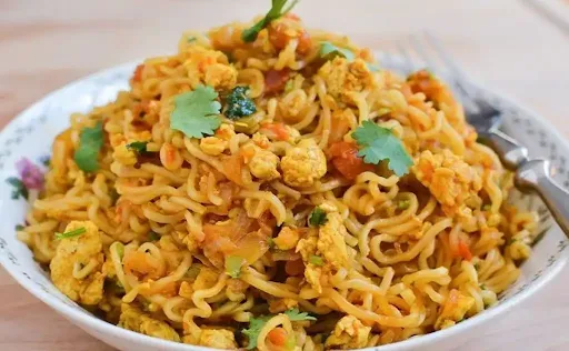 Butter Egg Onion Maggi Noodles