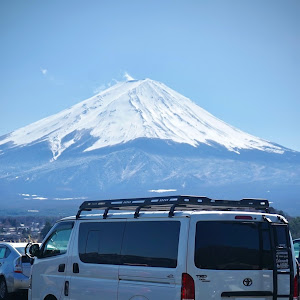 ハイエースバン GDH206V